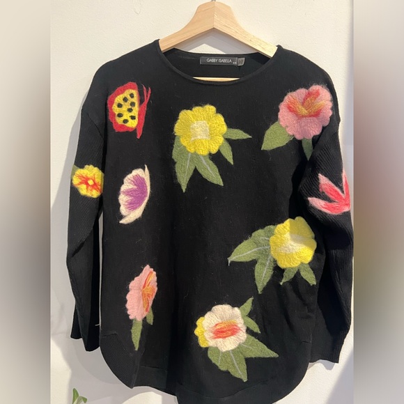 Gabby Isabella Sweater - Picture 6 of 10